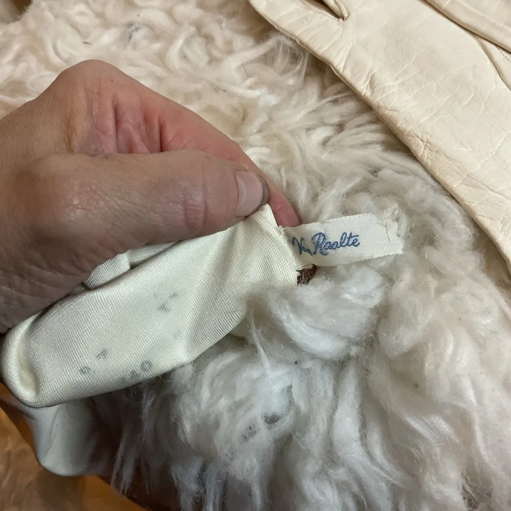 Van Raalte silky smooth white leather vintage mid length gloves 7/ M